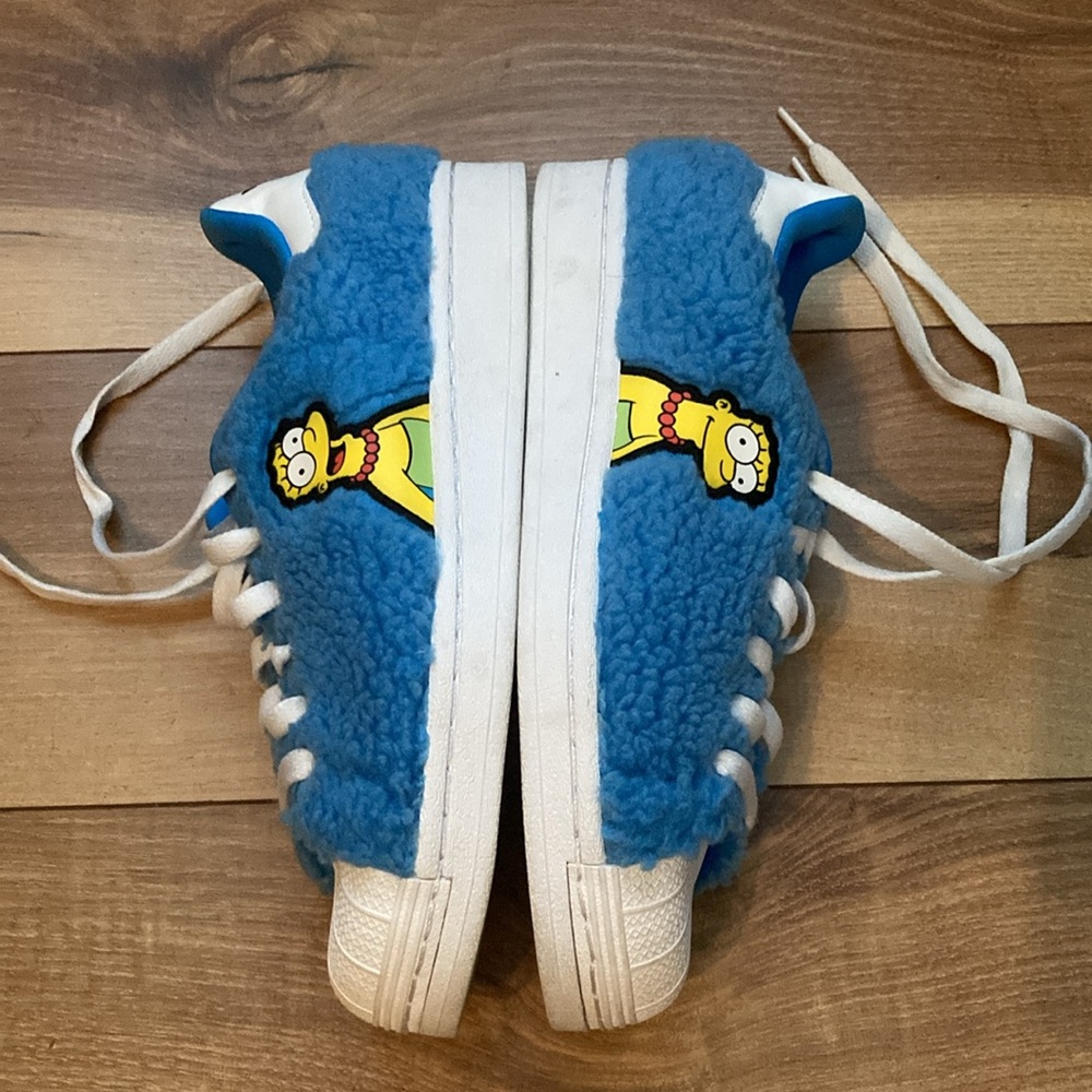 Adidas Marge Simpson Superstar Sneakers - Picture 8 of 10